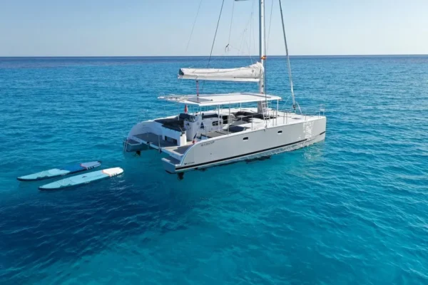 Calanques Catamaran Tour & Standup Paddle